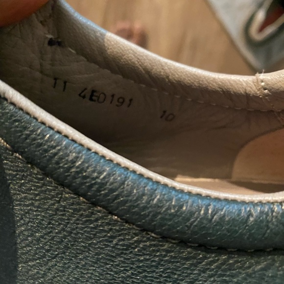 Prada Shoes (VINTAGE EARLY 2000s) - Picture 8 of 12